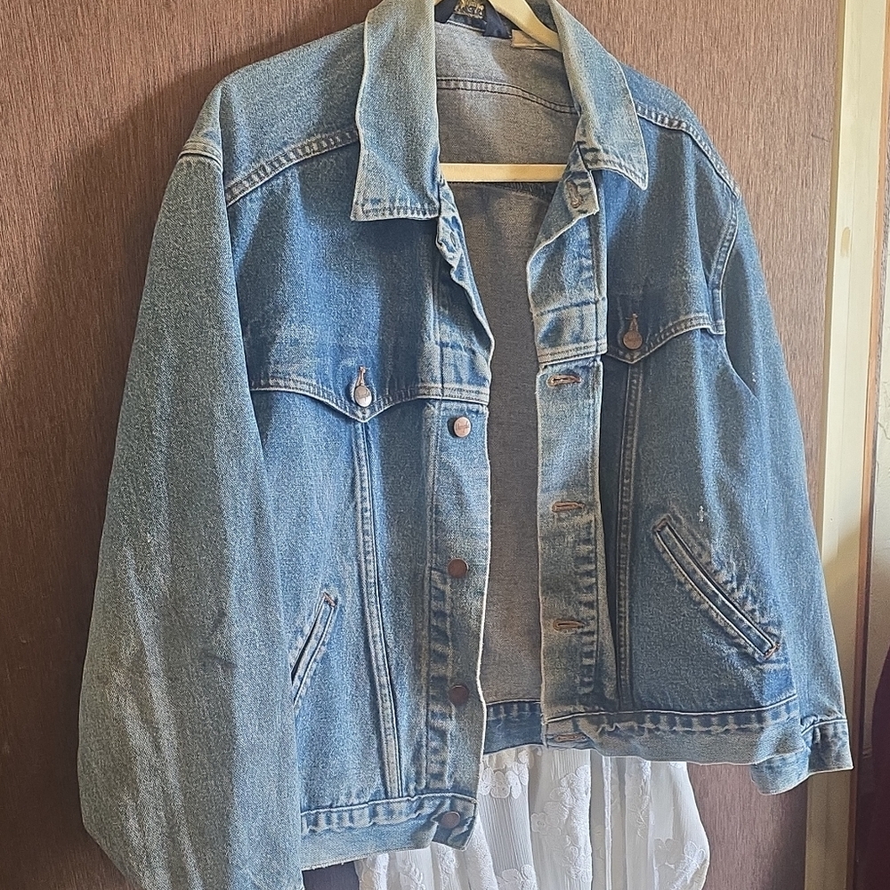 Wrangler Blue Denim Jean Jacket - Classic Casual